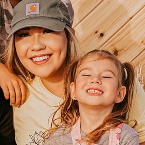 Meet your Posher, Deedra